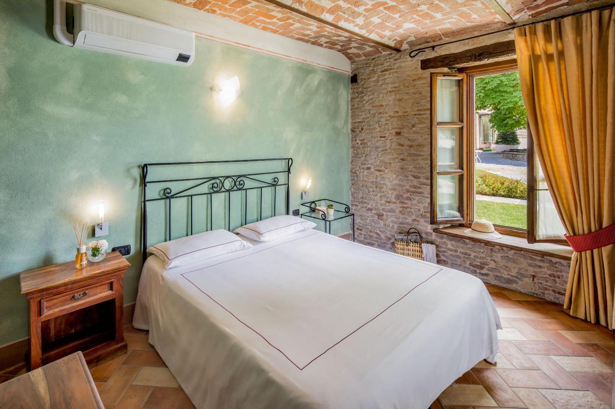 Hotel Relais Montemarino Borgomale Exteriér fotografie